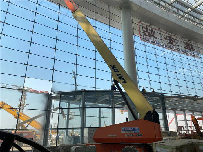 雄安高铁站里面的一抹蓝!众能联合助力国家重大项目建设-3.jpg 雄安高铁站里面的一抹蓝!众能联合助力国家重大项目建设-3.jpg